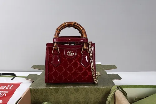 All categories Official website "Brand Women's Bags" Women's Bags 💙 GUCCI 2026 GUCCI new crossbody shoulder bag