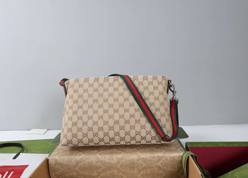 All categories Official website "Brand Women's Bags" Women's Bags 💙 GUCCI 2026 GUCCI new crossbody shoulder bag
