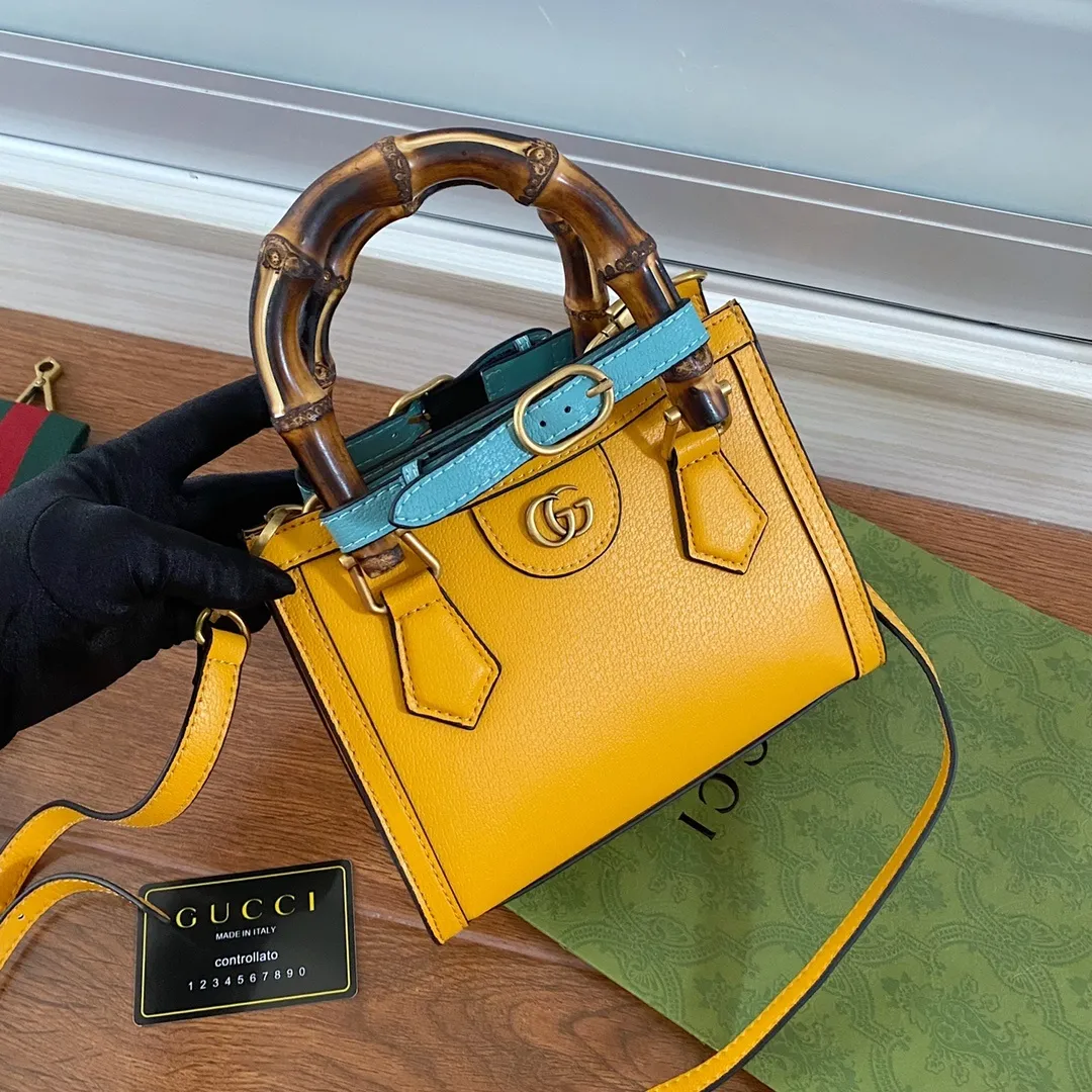 All categories Official website "Brand Women's Bags" Women's Bags 💙 GUCCI 2022 Official New Gucci Mini Tote Bag Wholesale 58002000 High Quality Specifications: 20-16-10CM