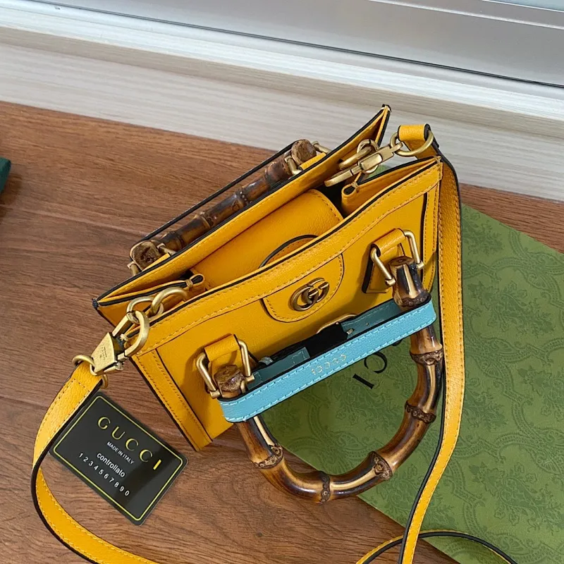 All categories Official website "Brand Women's Bags" Women's Bags 💙 GUCCI 2022 Official New Gucci Mini Tote Bag Wholesale 58002000 High Quality Specifications: 20-16-10CM