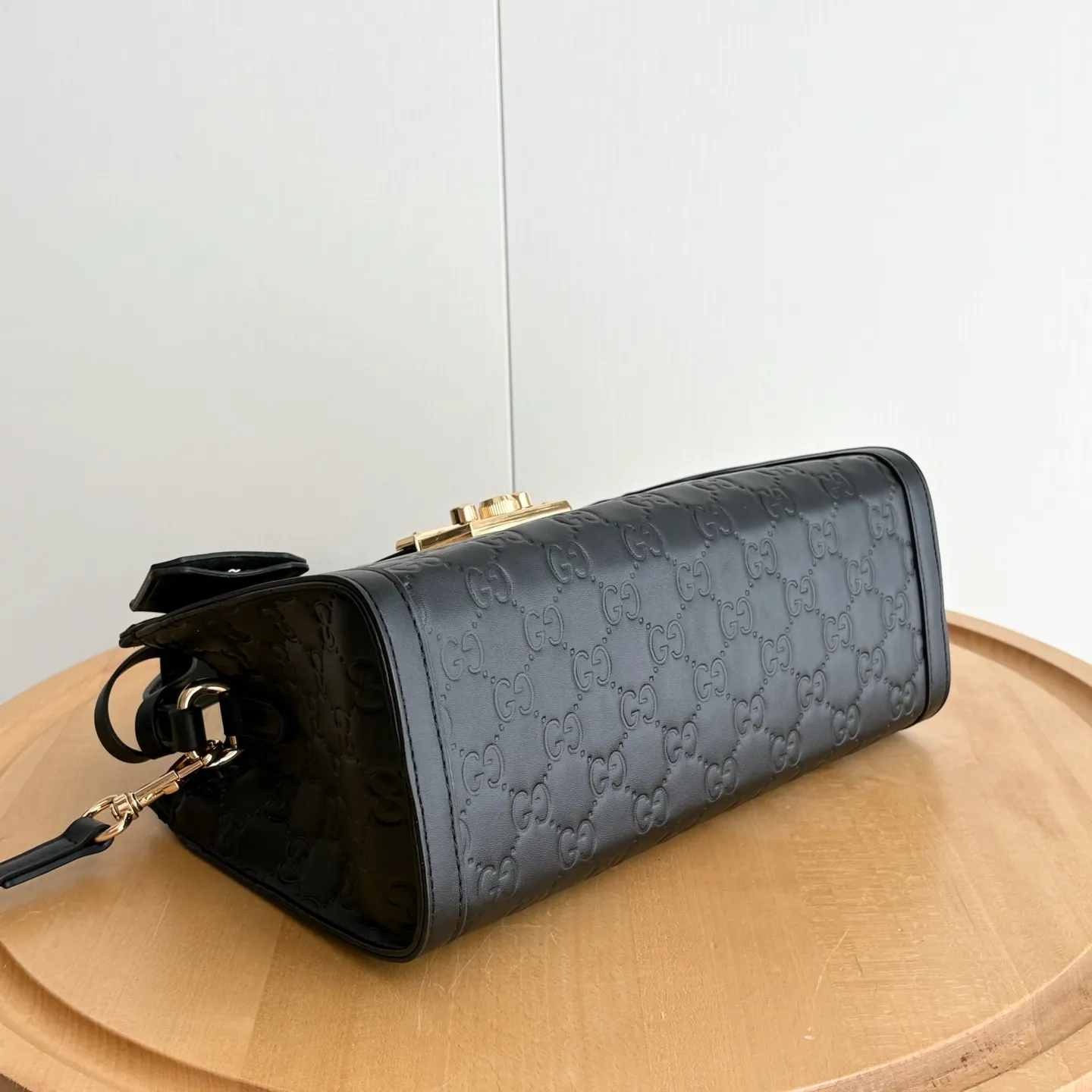 All Categories Official Website "Brand Women's Bags" Women's Bags 💙 GUCCI 2026 New GUCCI Crossbody Bag