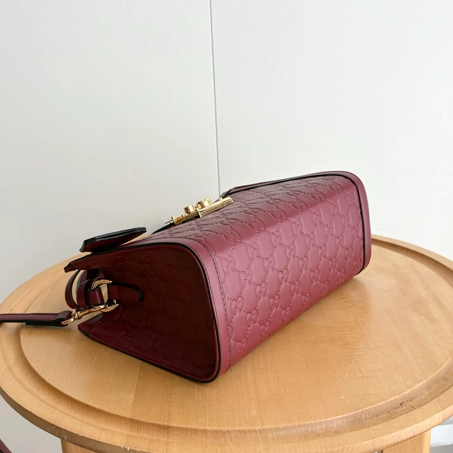 All Categories Official Website "Brand Women's Bags" Women's Bags 💙 GUCCI 2026 New GUCCI Crossbody Bag
