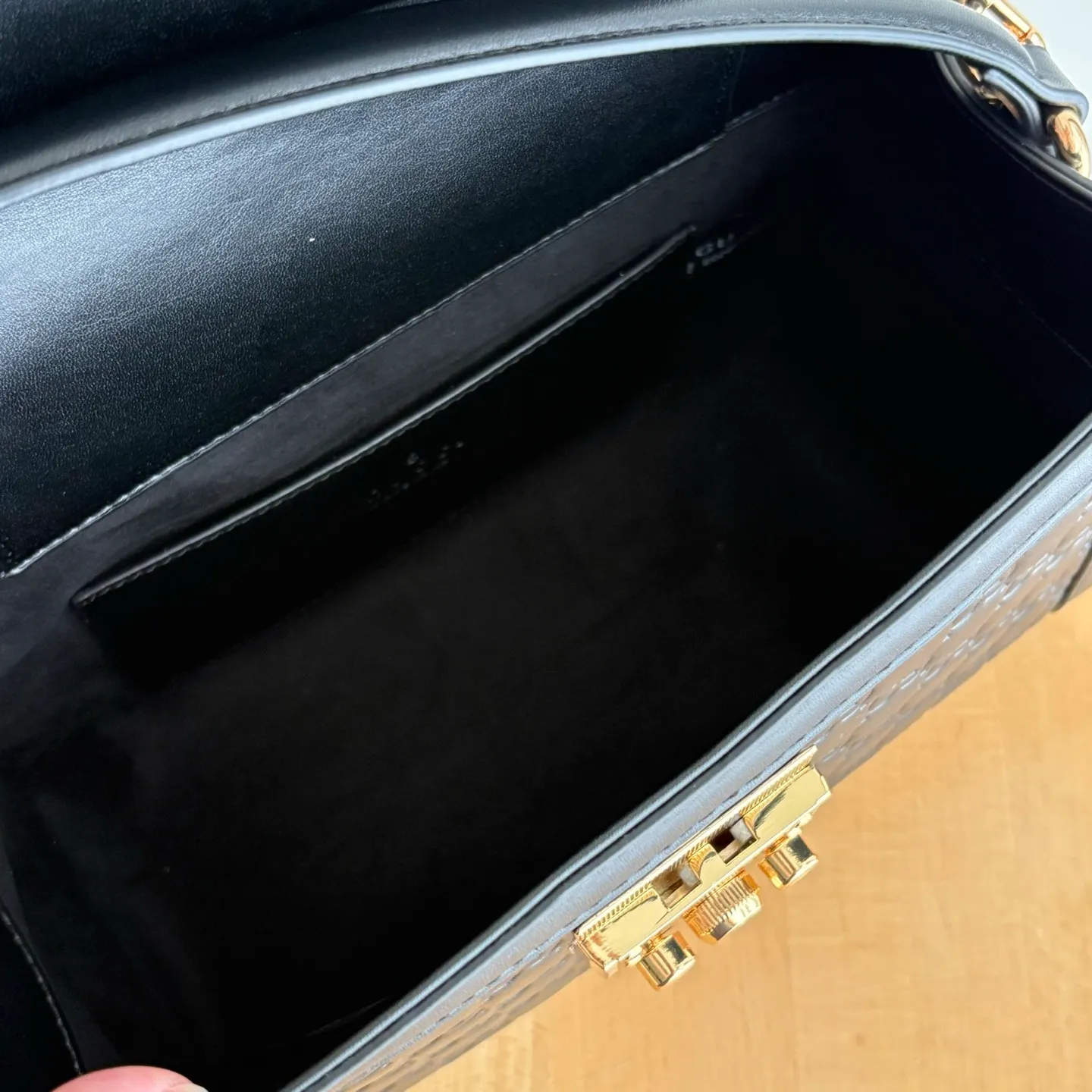 All Categories Official Website "Brand Women's Bags" Women's Bags 💙 GUCCI 2026 New GUCCI Crossbody Bag