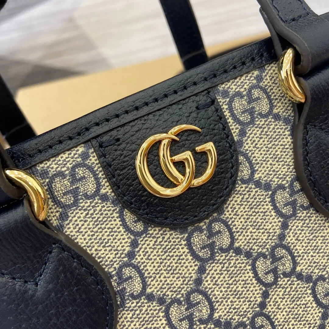 All Categories Official Website "Brand Women's Bags" Women's Bags 💙 GUCCI 2025 New GUCCI Crossbody Bag