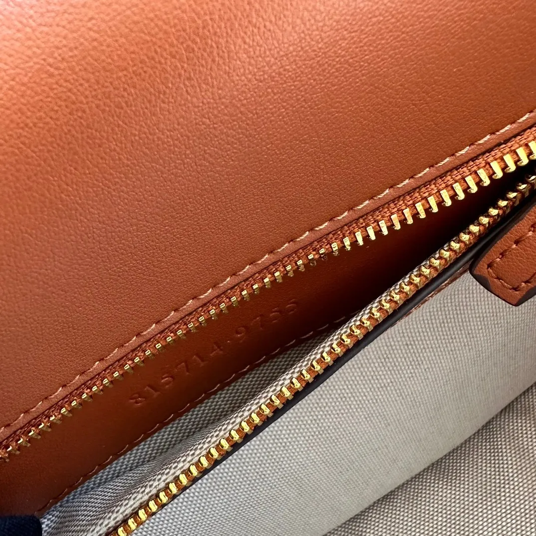 All Categories Official Website "Brand Women's Bags" Women's Bags 💙 GUCCI 2025 New GUCCI Crossbody Bag