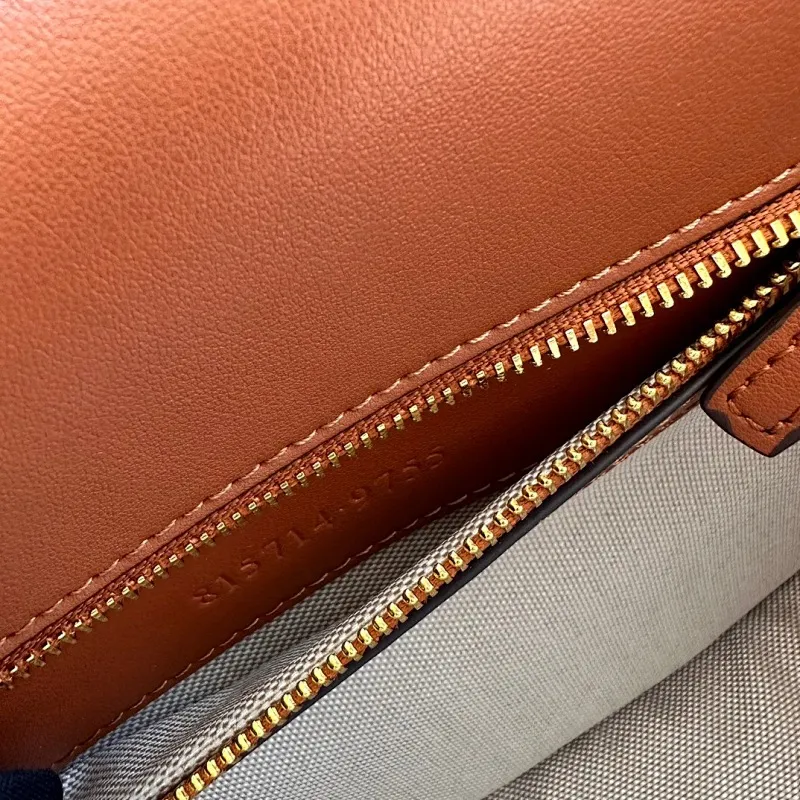 All Categories Official Website "Brand Women's Bags" Women's Bags 💙 GUCCI 2025 New GUCCI Crossbody Bag