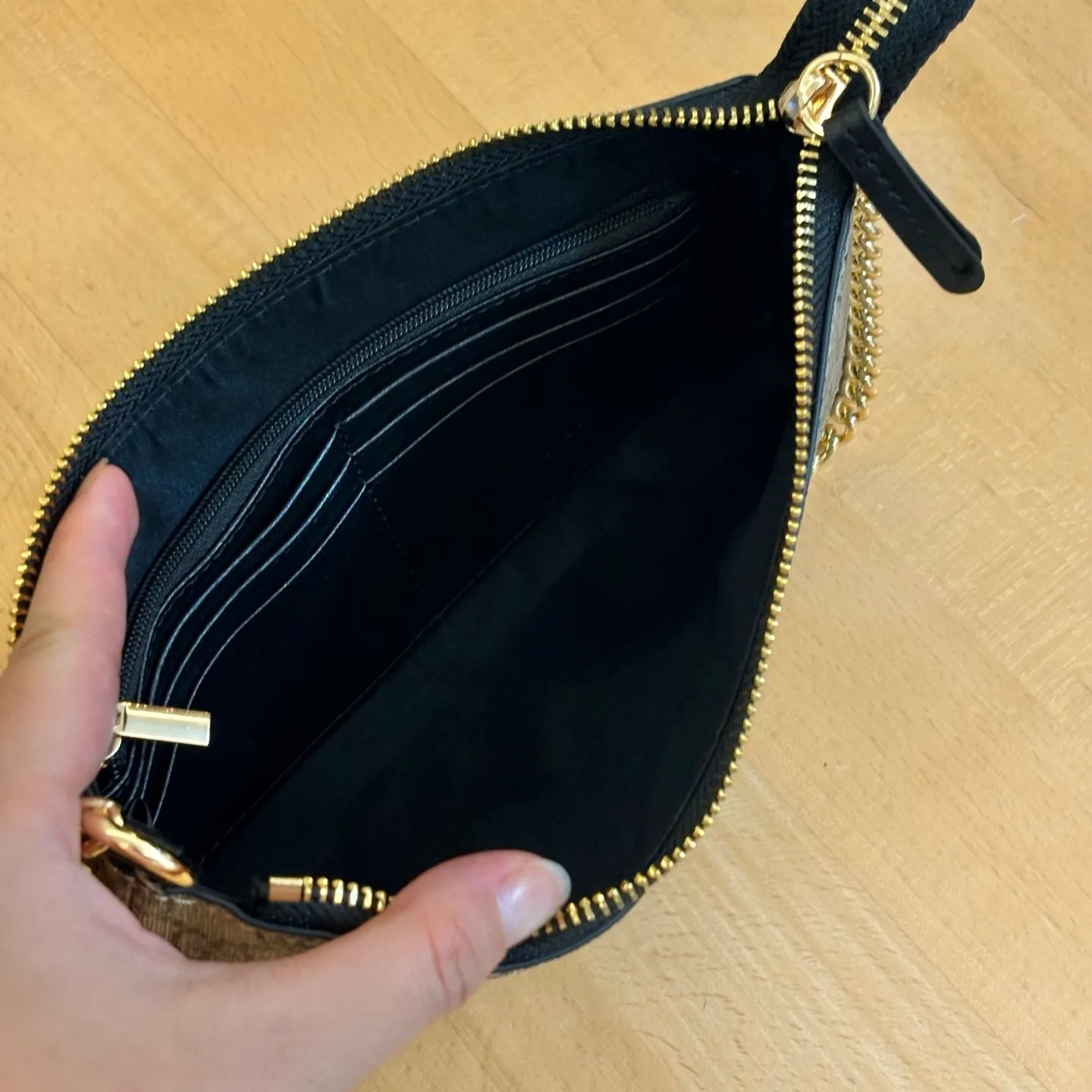 All Categories Official Website "Brand Women's Bags" Women's Bags 💙 GUCCI 2026 New GUCCI Underarm Bag