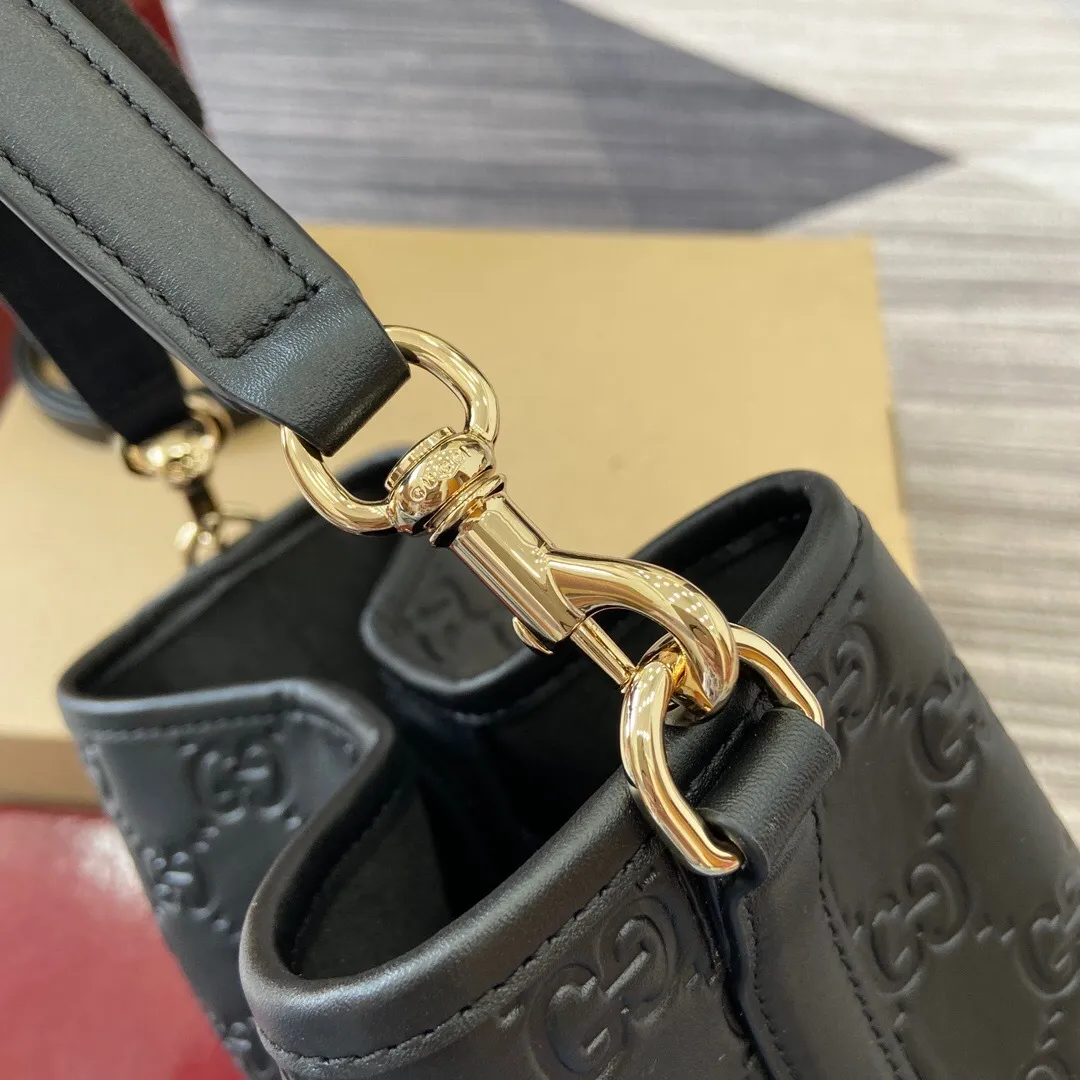 All Categories Official Website "Brand Women's Bags" Women's Bags 💙 GUCCI 2025 New GUCCI Crossbody Bag
