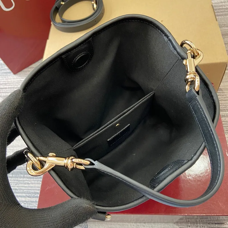 All Categories Official Website "Brand Women's Bags" Women's Bags 💙 GUCCI 2025 New GUCCI Crossbody Bag