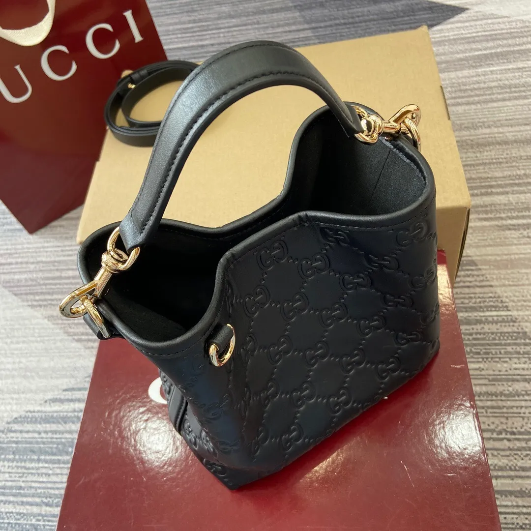 All Categories Official Website "Brand Women's Bags" Women's Bags 💙 GUCCI 2025 New GUCCI Crossbody Bag