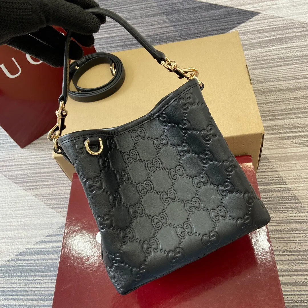 All Categories Official Website "Brand Women's Bags" Women's Bags 💙 GUCCI 2025 New GUCCI Crossbody Bag