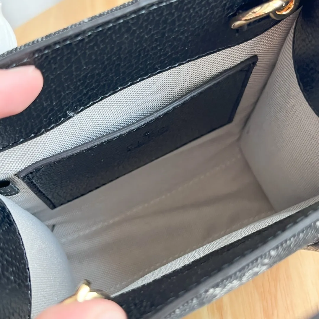 All Categories Official Website "Brand Women's Bags" Women's Bags 💙 GUCCI 2026 New GUCCI Crossbody Bag