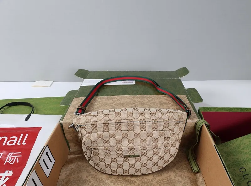 All categories Official website "Brand Women's Bags" Women's Bags 💙 GUCCI 2026 GUCCI new crossbody shoulder bag