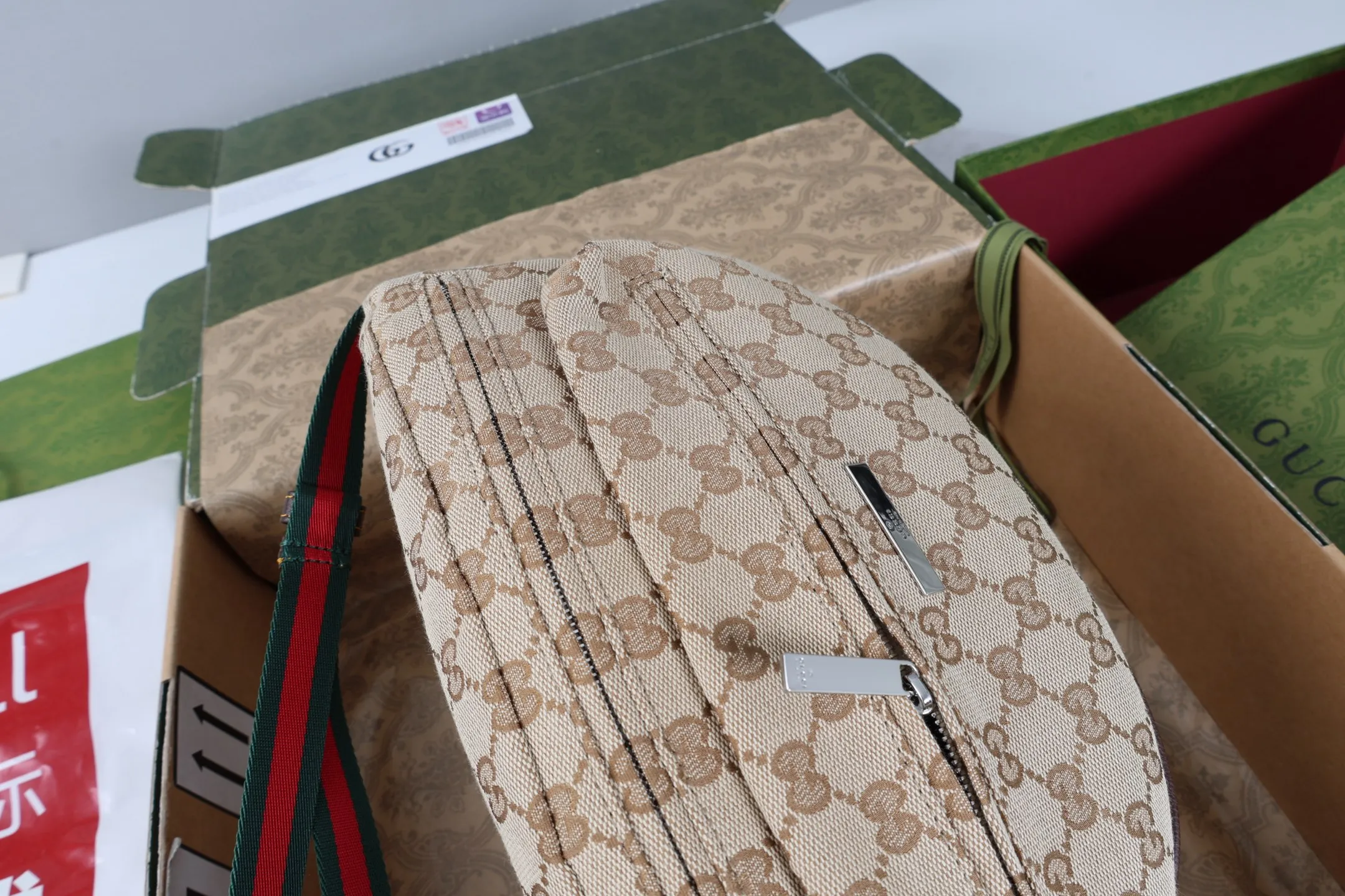 All categories Official website "Brand Women's Bags" Women's Bags 💙 GUCCI 2026 GUCCI new crossbody shoulder bag