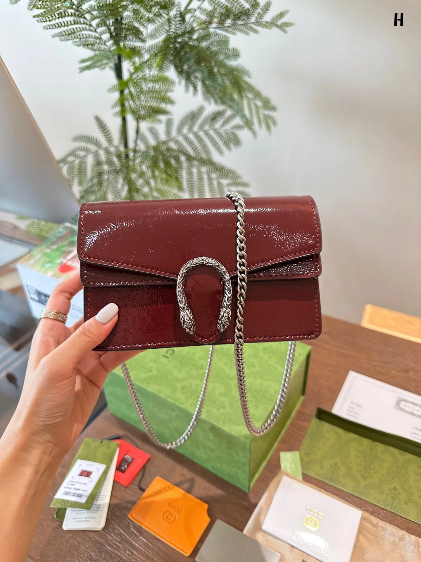 All Categories Official Website "Brand Women's Bags" Women's Bags 💙 GUCCI 2024 Official Website New GUCCI Crossbody Bag