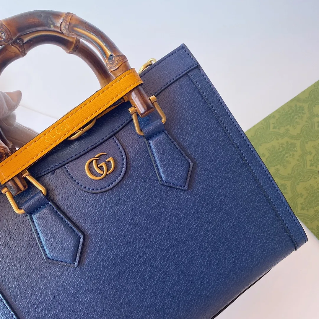 All Categories Official Website "Brand Women's Bags" Women's Bags 💙 GUCCI 2022 Official New Gucci Tote Bag Wholesale 58002200 High Quality Specifications: 27-24-11CM