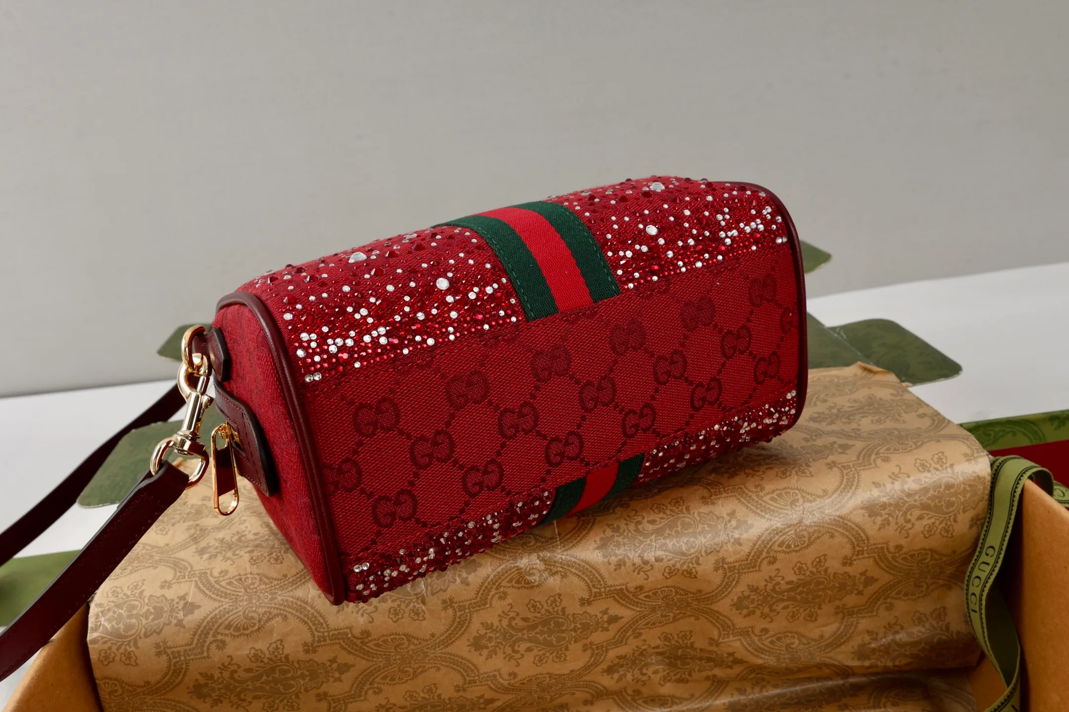 All categories Official website "Brand Women's Bags" Women's Bags 💙 GUCCI 2026 GUCCI new crossbody shoulder bag