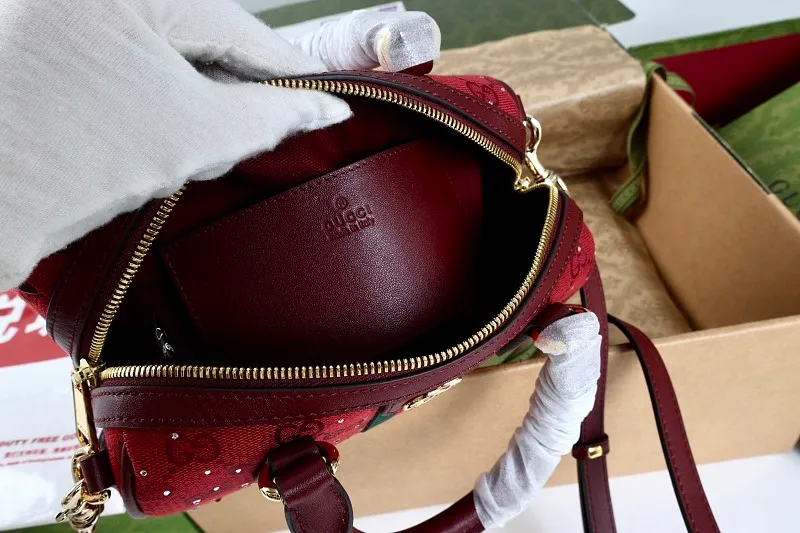 All categories Official website "Brand Women's Bags" Women's Bags 💙 GUCCI 2026 GUCCI new crossbody shoulder bag
