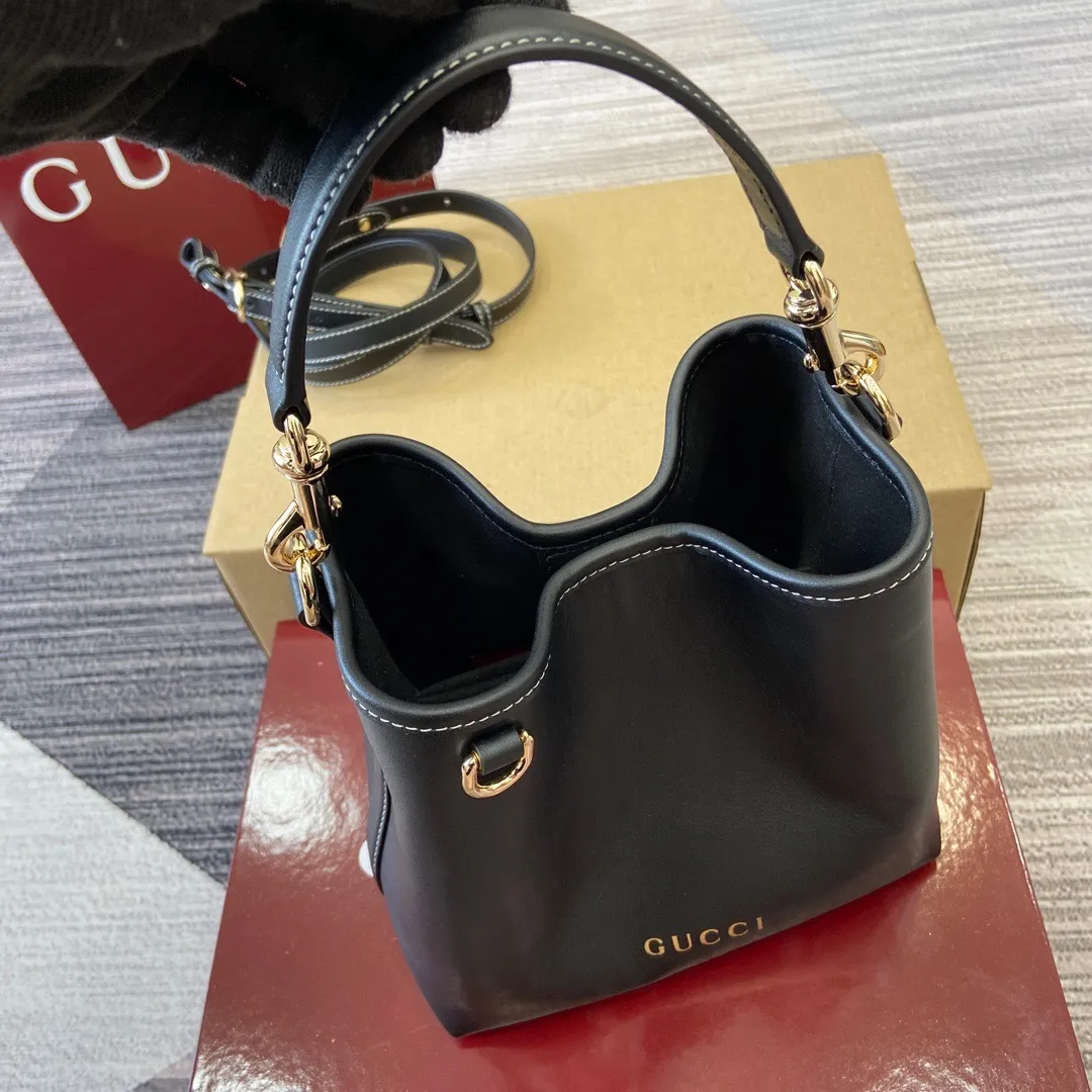 All Categories Official Website "Brand Women's Bags" Women's Bags 💙 GUCCI 2025 New GUCCI Crossbody Bag