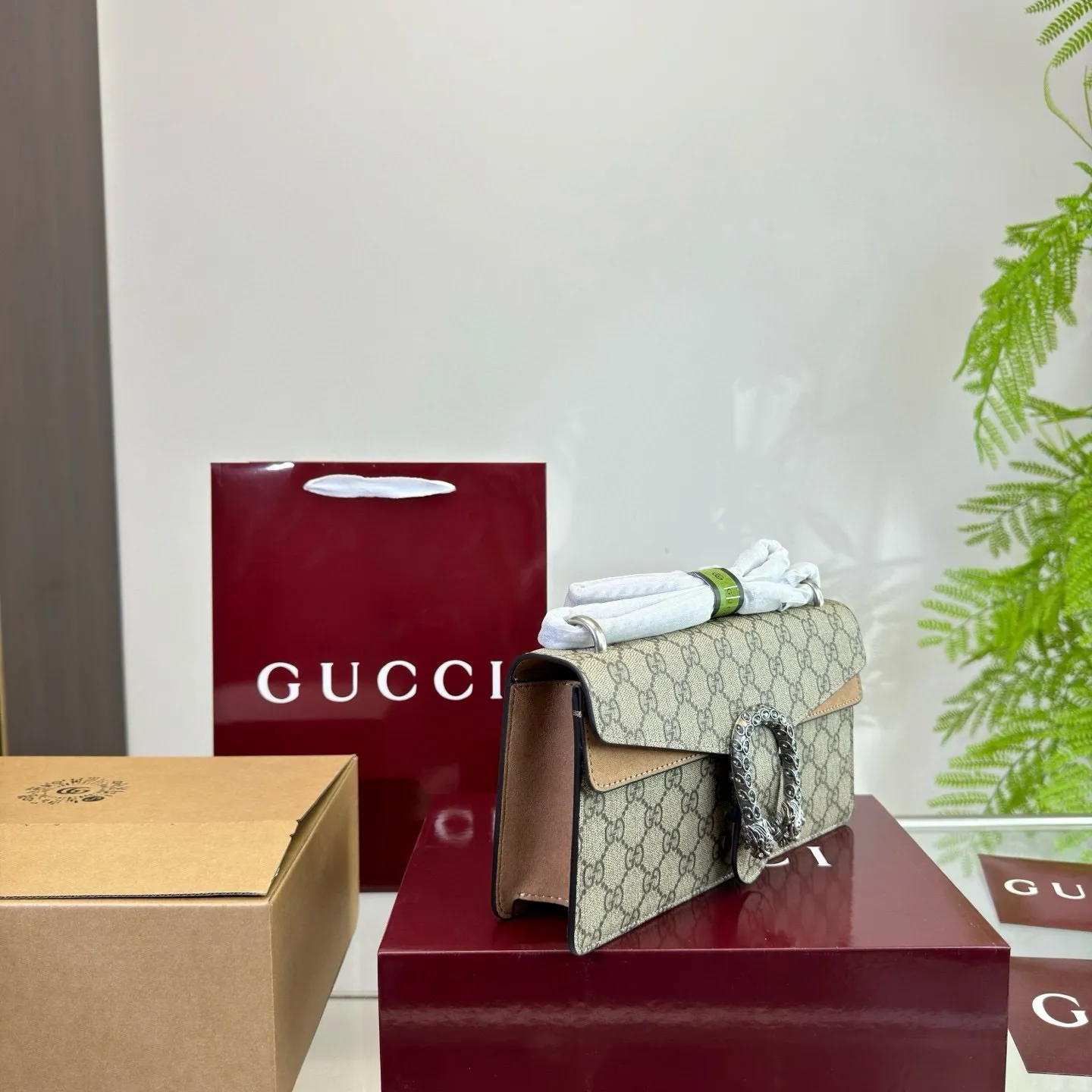 All Categories Official Website "Brand Women's Bags" Women's Bags 💙 GUCCI 2025 New GUCCI Crossbody Bag