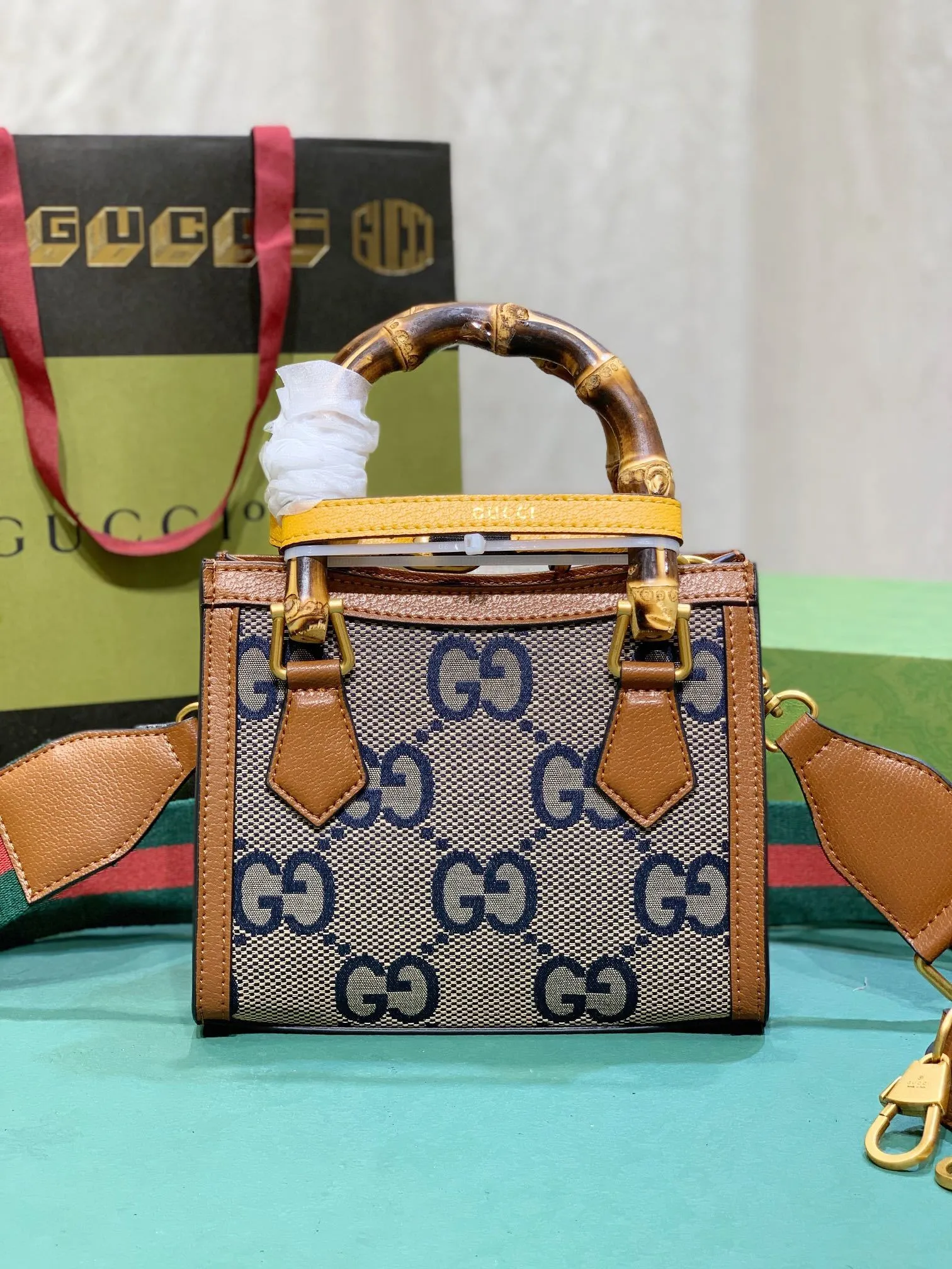 All categories Official website "Brand Women's Bags" Women's Bags 💙 GUCCI 2023 latest GUCCI crossbody bag
