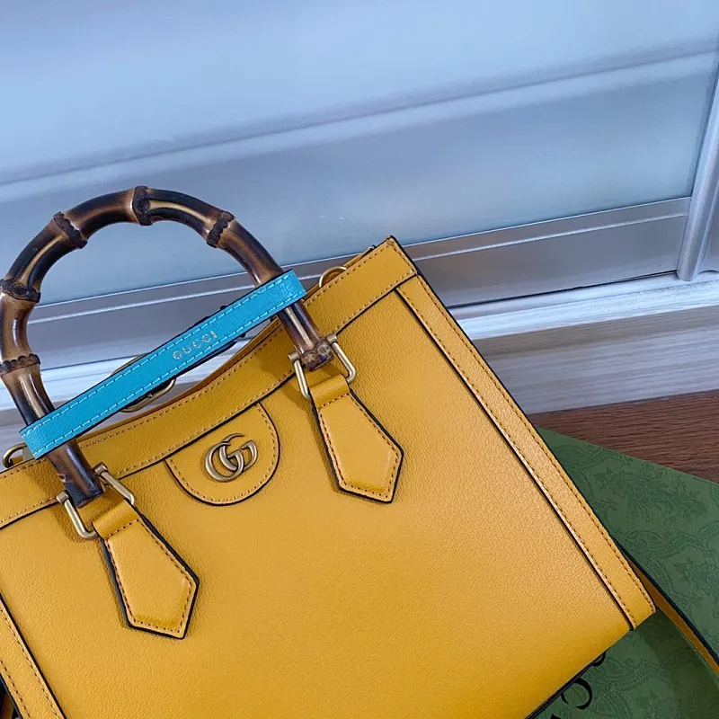 All categories Official website "Brand Women's Bags" Women's Bags 💙 GUCCI 2022 Official New Gucci Mini Tote Bag Wholesale 58002000 High Quality Specifications: 27-24-11CM
