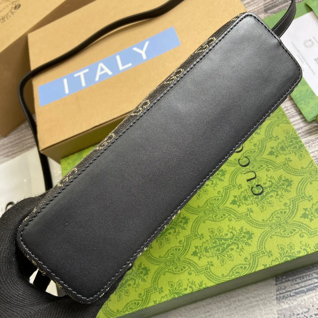 All Categories Official Website "Brand Women's Bags" Women's Bags 💙 GUCCI 2025 New GUCCI Crossbody Bag