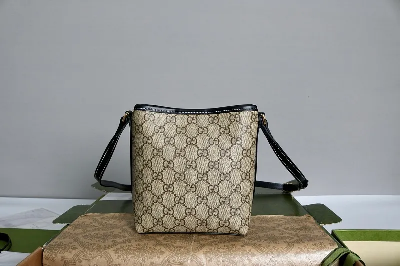 All categories Official website "Brand Women's Bags" Women's Bags 💙 GUCCI 2026 GUCCI new crossbody shoulder bag
