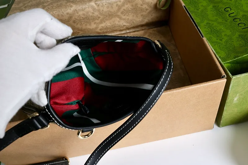 All categories Official website "Brand Women's Bags" Women's Bags 💙 GUCCI 2026 GUCCI new crossbody shoulder bag