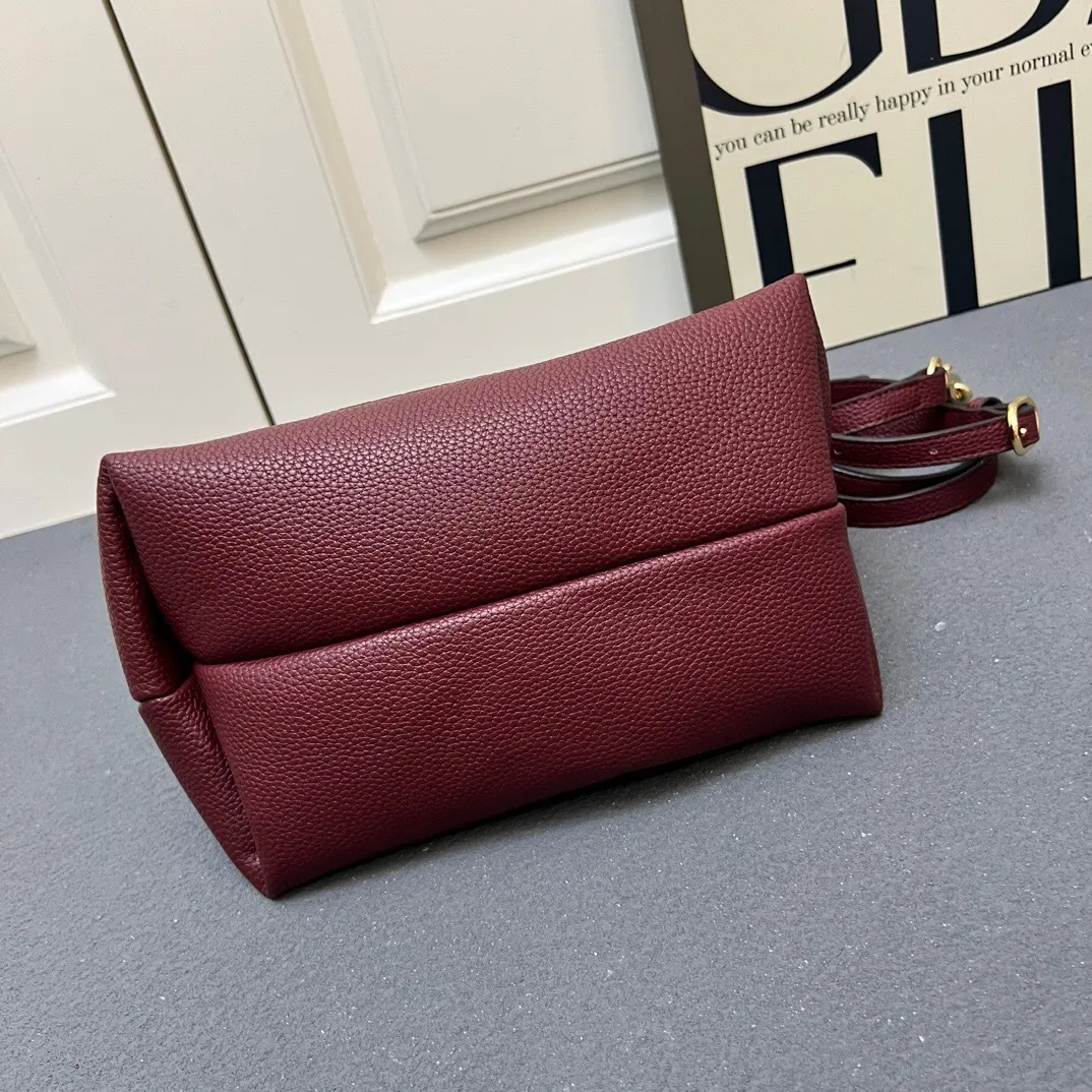 All Categories Official Website "Brand Women's Bags" Women's Bags 💙 GUCCI 2025 New Gucci Softbit Cowhide Handbag