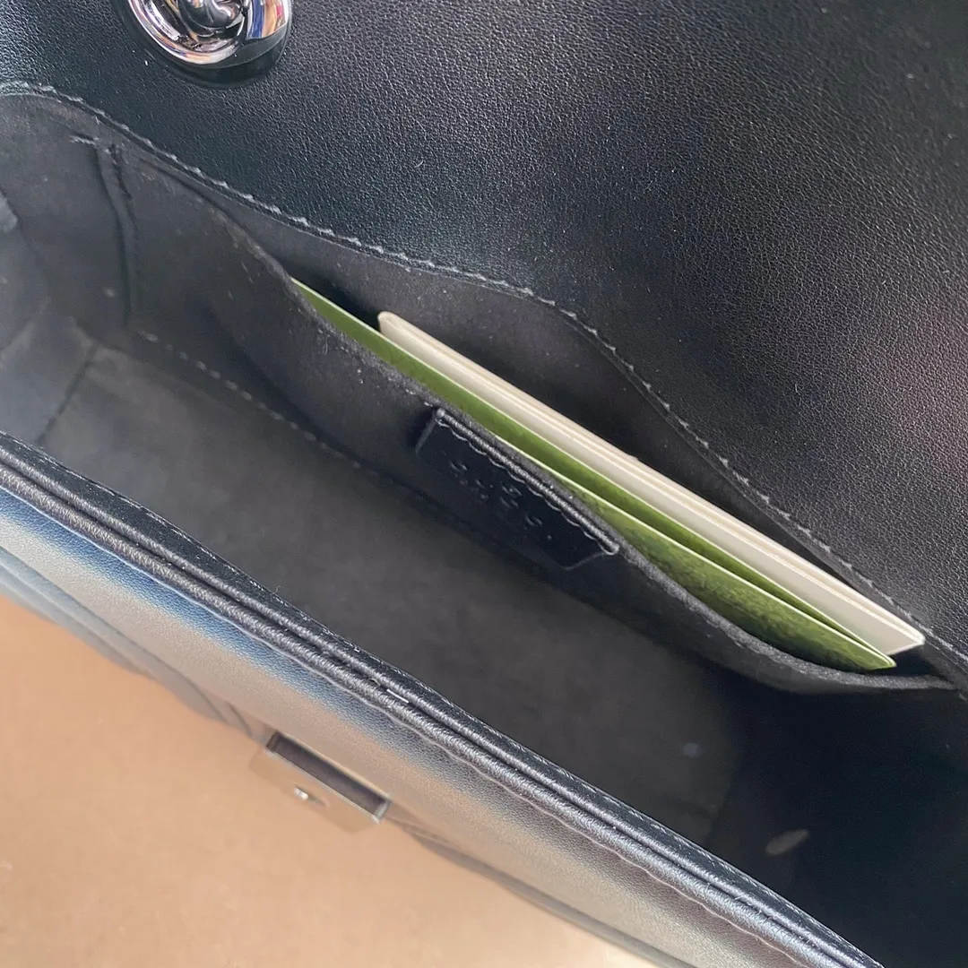 All categories Official website "Brand Women's Bags" Women's Bags 💙 GUCCI 2022 Official New Gucci Crossbody Bag Wholesale 58001800 High Quality Specifications: 22-13-6CM