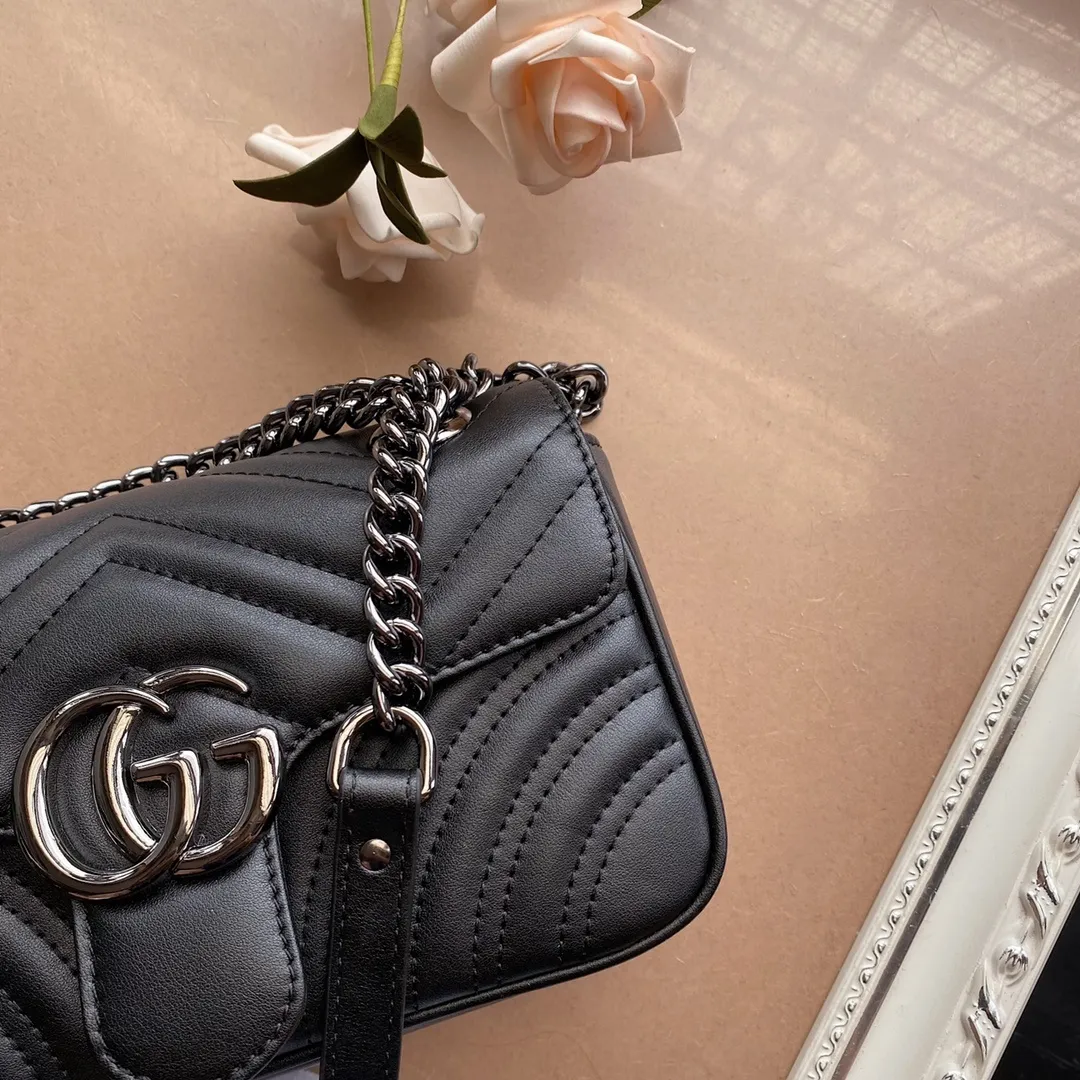 All categories Official website "Brand Women's Bags" Women's Bags 💙 GUCCI 2022 Official New Gucci Crossbody Bag Wholesale 58001800 High Quality Specifications: 22-13-6CM