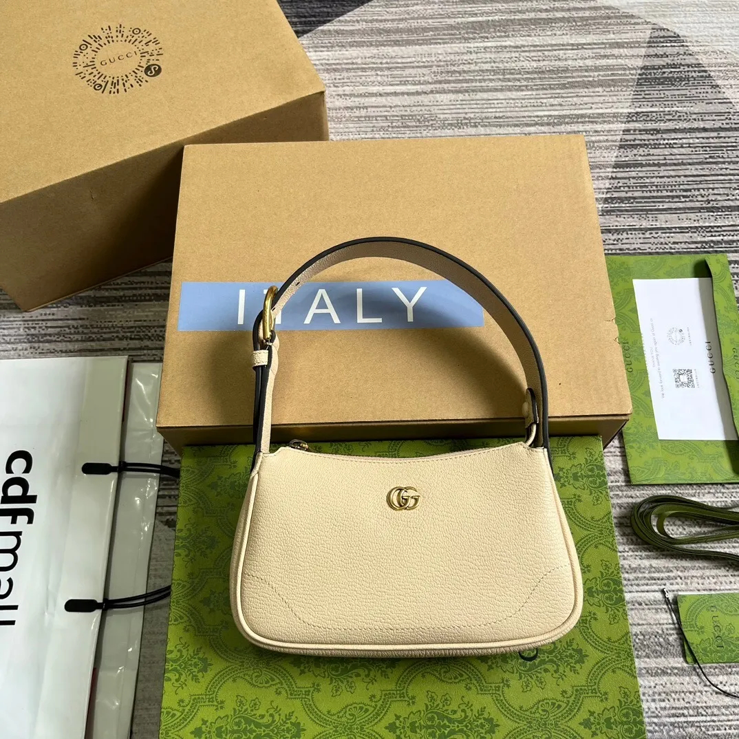 All categories Official website "Brand Women's Bags" Women's Bags 💙 GUCCI 2025 new GUCCI armpit bag