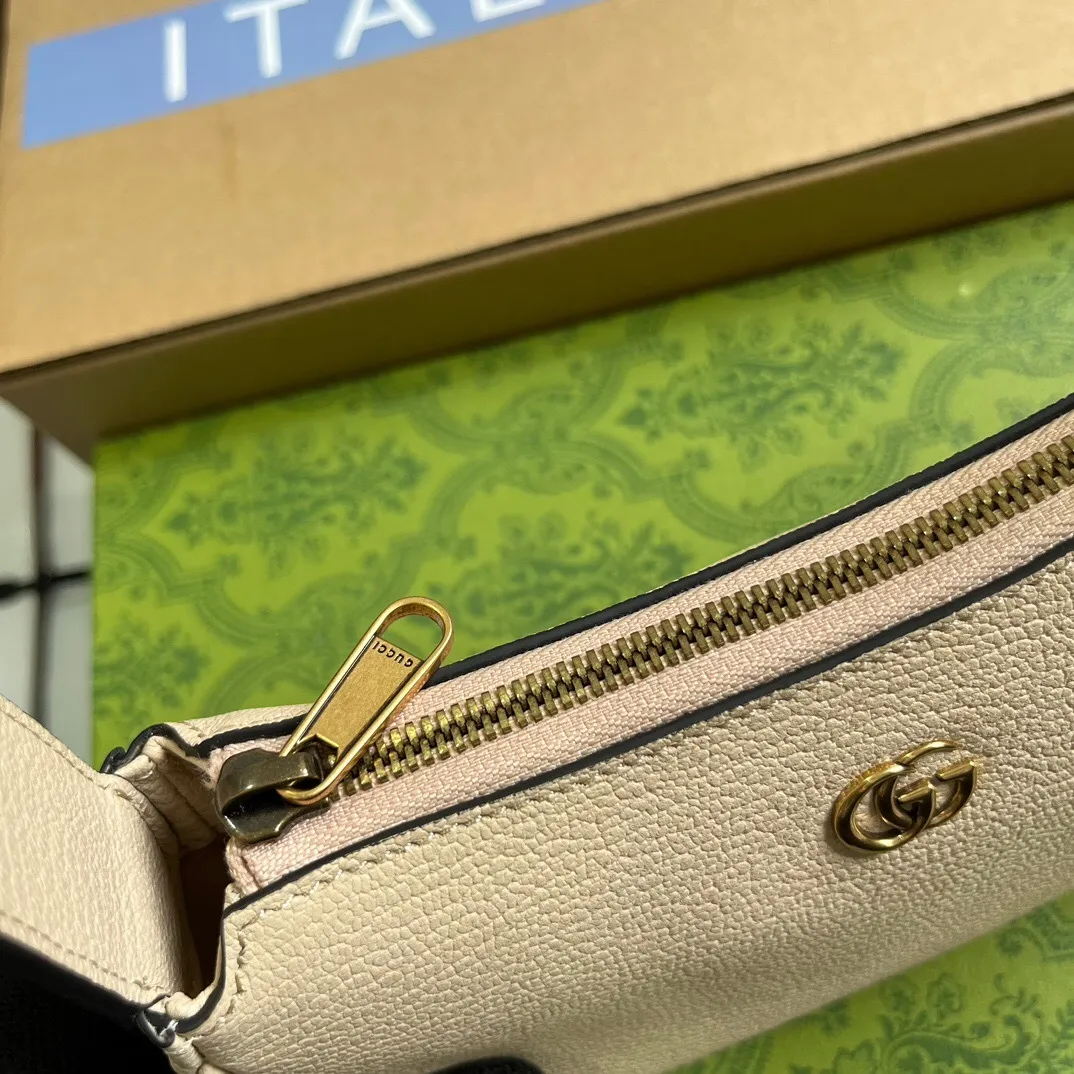 All categories Official website "Brand Women's Bags" Women's Bags 💙 GUCCI 2025 new GUCCI armpit bag