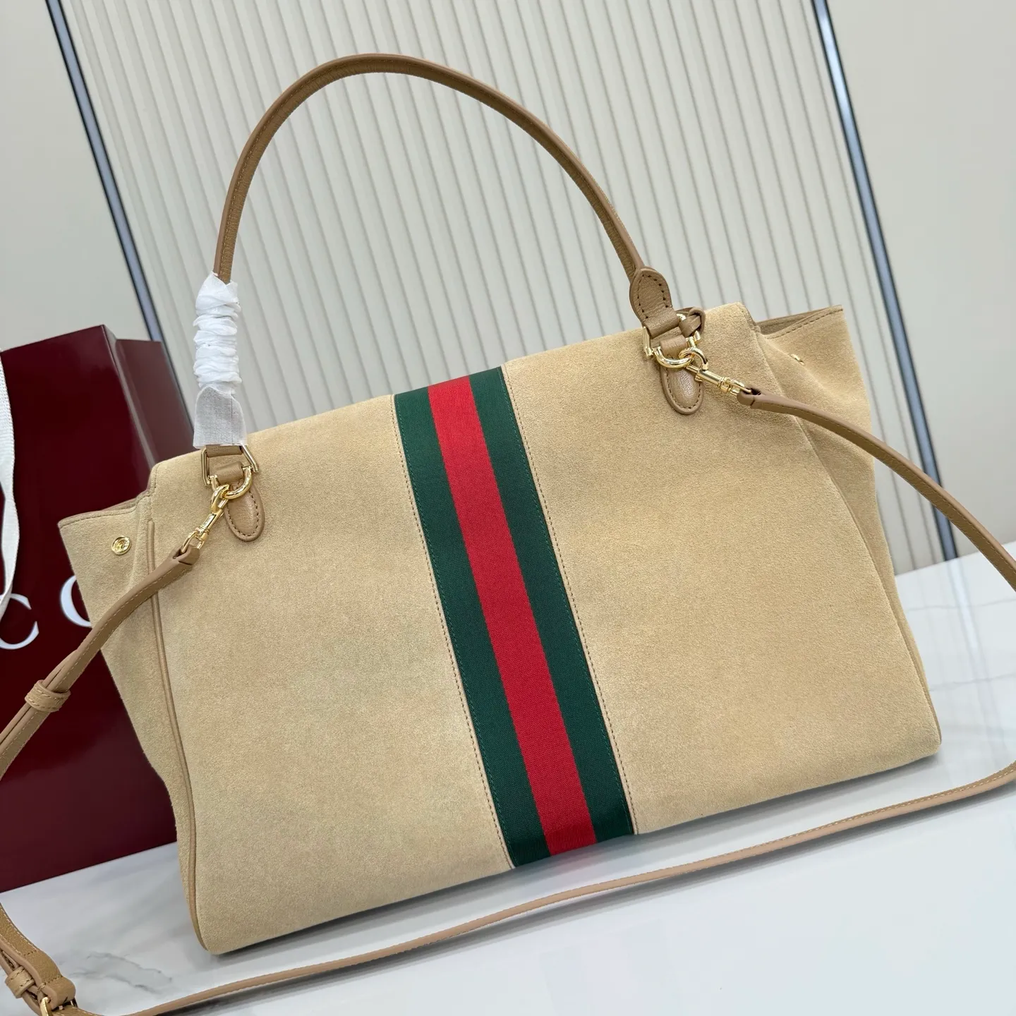 All categories Official website "Brand Women's Bags" Women's Bags 💙 GUCCI 2026 new GUCCI hand-held crossbody bag