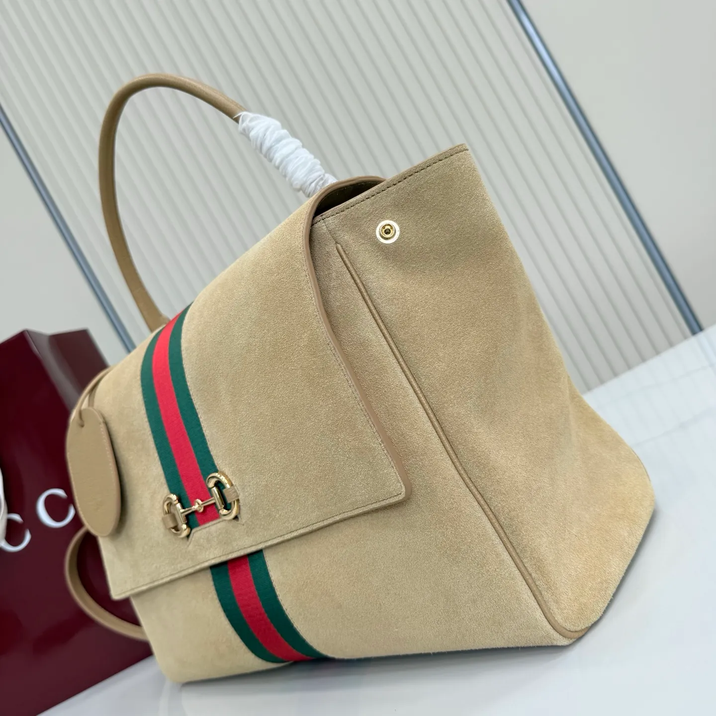 All categories Official website "Brand Women's Bags" Women's Bags 💙 GUCCI 2026 new GUCCI hand-held crossbody bag