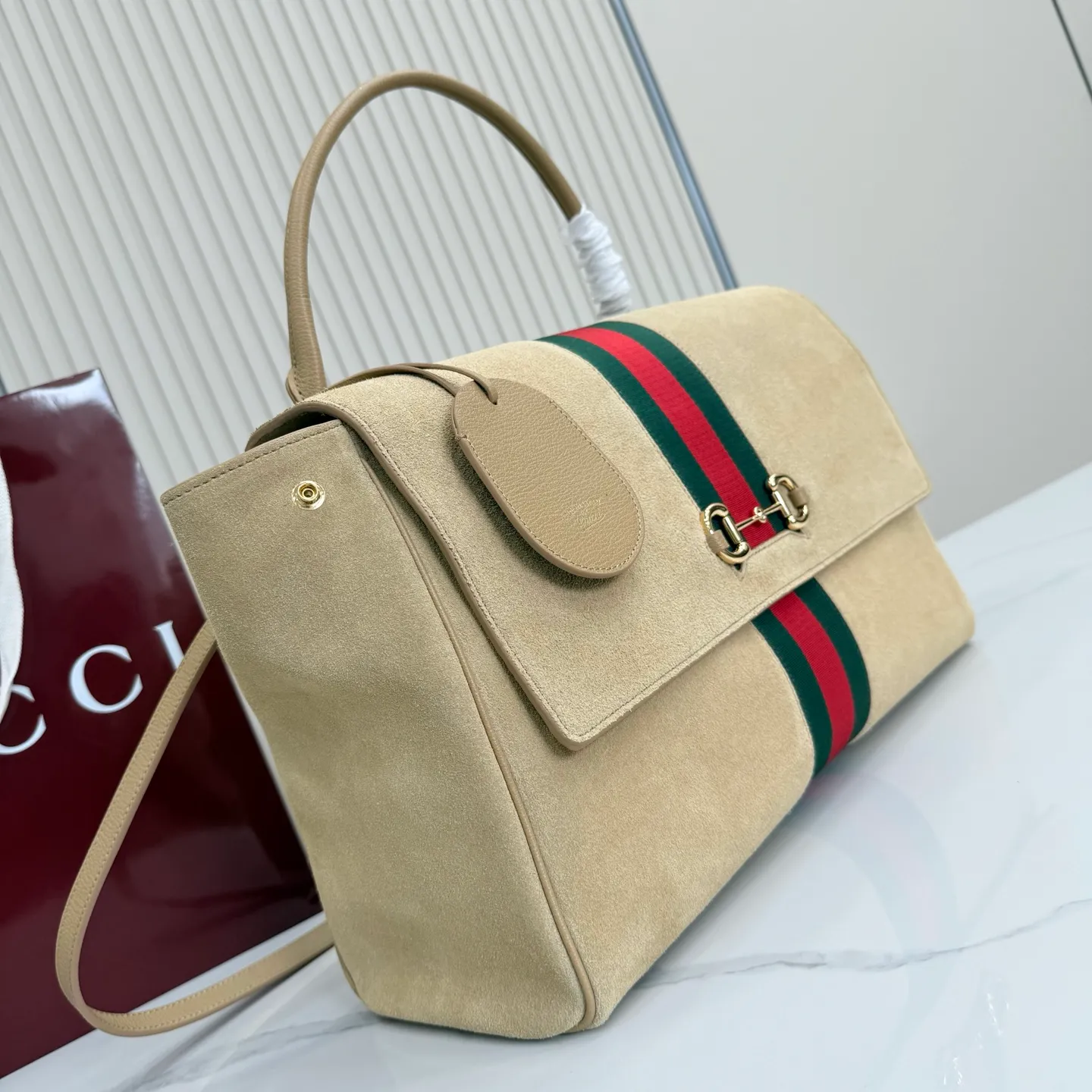 All categories Official website "Brand Women's Bags" Women's Bags 💙 GUCCI 2026 new GUCCI hand-held crossbody bag