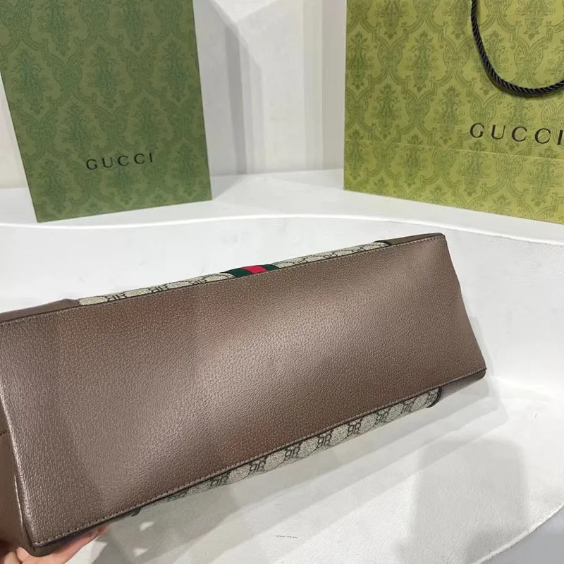 All categories Official website "Brand Women's Bags" Women's Bags 💙 GUCCI 2022 Official New Gucci Handbag Wholesale 58001600 High Quality Specifications: 37.8-26.9-13CM