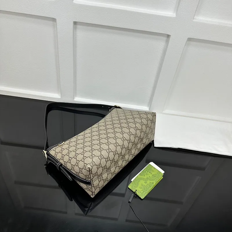 All categories Official website "Brand Women's Bags" Women's Bags 💙 GUCCI 2025 new GUCCI armpit bag