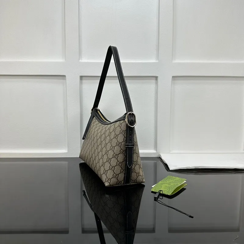 All categories Official website "Brand Women's Bags" Women's Bags 💙 GUCCI 2025 new GUCCI armpit bag