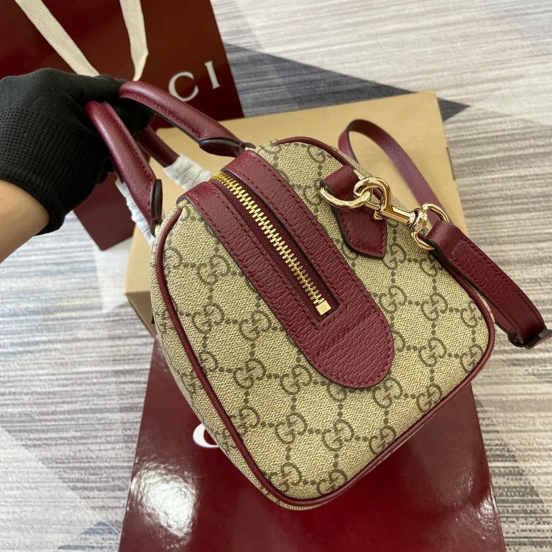All Categories Official Website "Brand Women's Bags" Women's Bags 💙 GUCCI 2025 New GUCCI Crossbody Bag