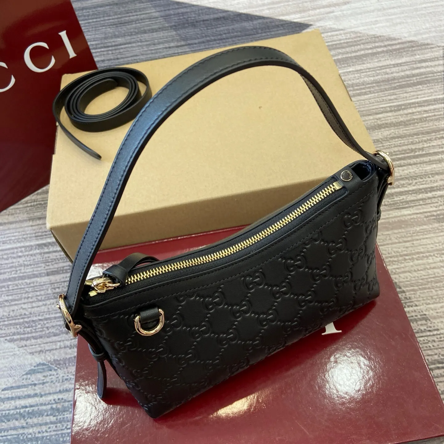 All Categories Official Website "Brand Women's Bags" Women's Bags 💙 GUCCI 2025 New GUCCI Crossbody Bag