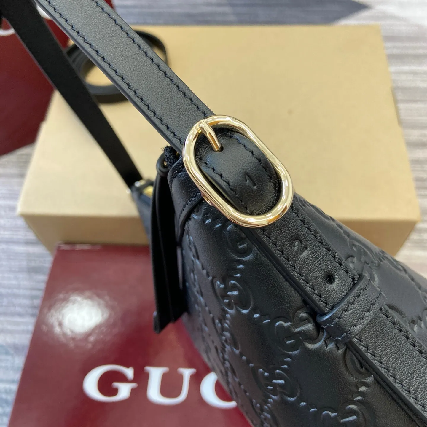 All Categories Official Website "Brand Women's Bags" Women's Bags 💙 GUCCI 2025 New GUCCI Crossbody Bag