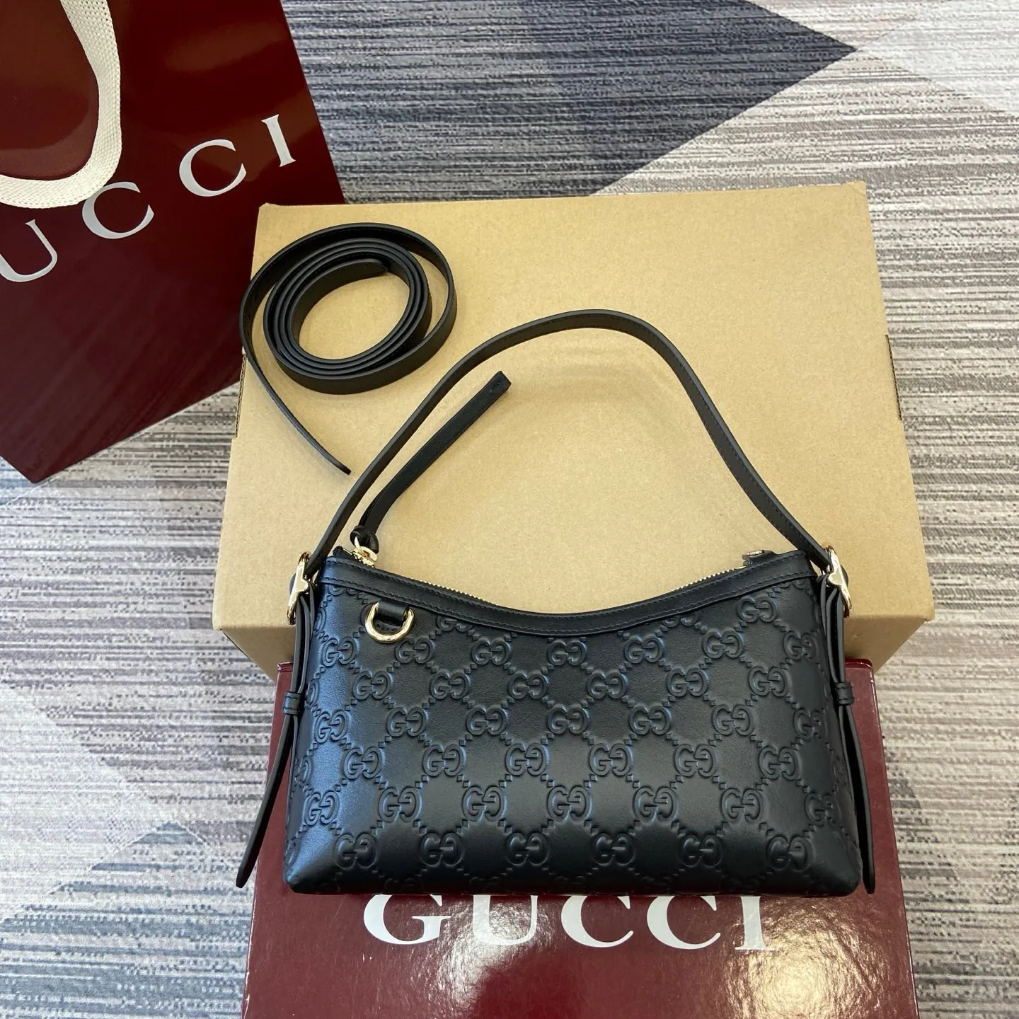 All Categories Official Website "Brand Women's Bags" Women's Bags 💙 GUCCI 2025 New GUCCI Crossbody Bag