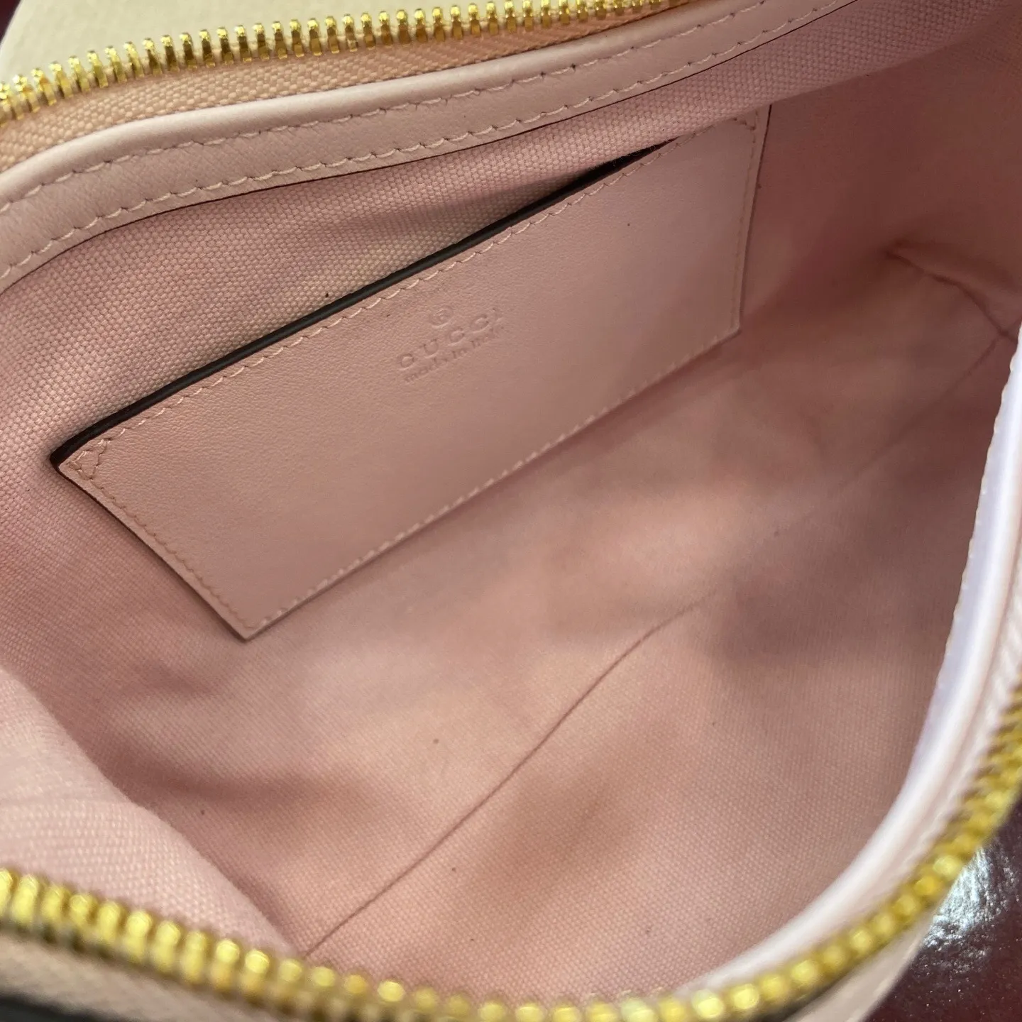 All Categories Official Website "Brand Women's Bags" Women's Bags 💙 GUCCI 2025 New GUCCI Crossbody Bag