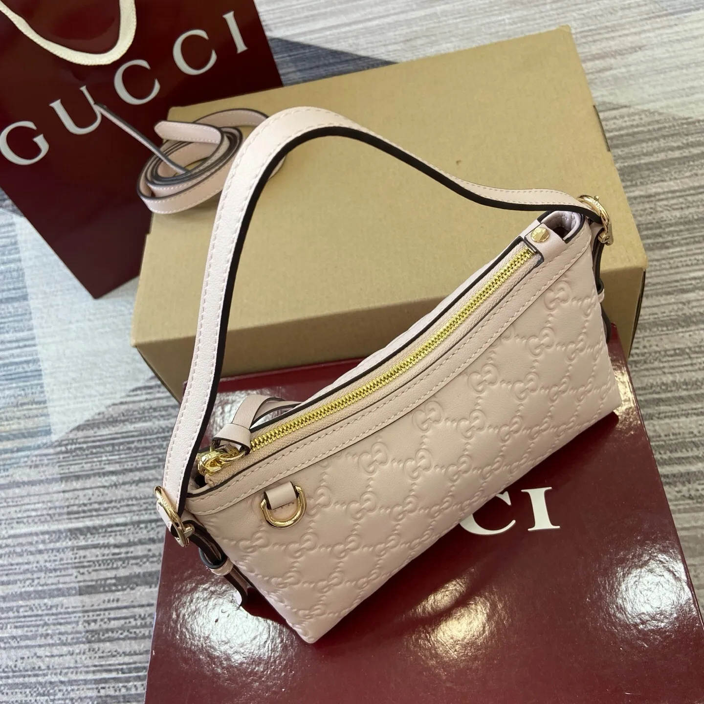 All Categories Official Website "Brand Women's Bags" Women's Bags 💙 GUCCI 2025 New GUCCI Crossbody Bag