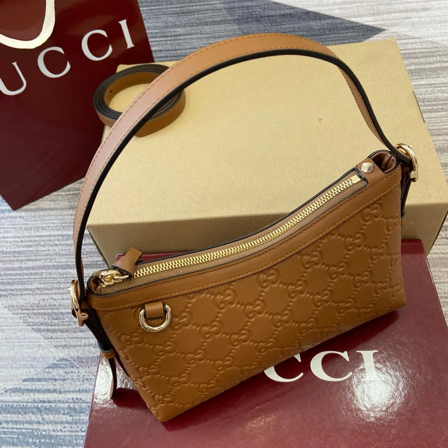 All Categories Official Website "Brand Women's Bags" Women's Bags 💙 GUCCI 2025 New GUCCI Crossbody Bag