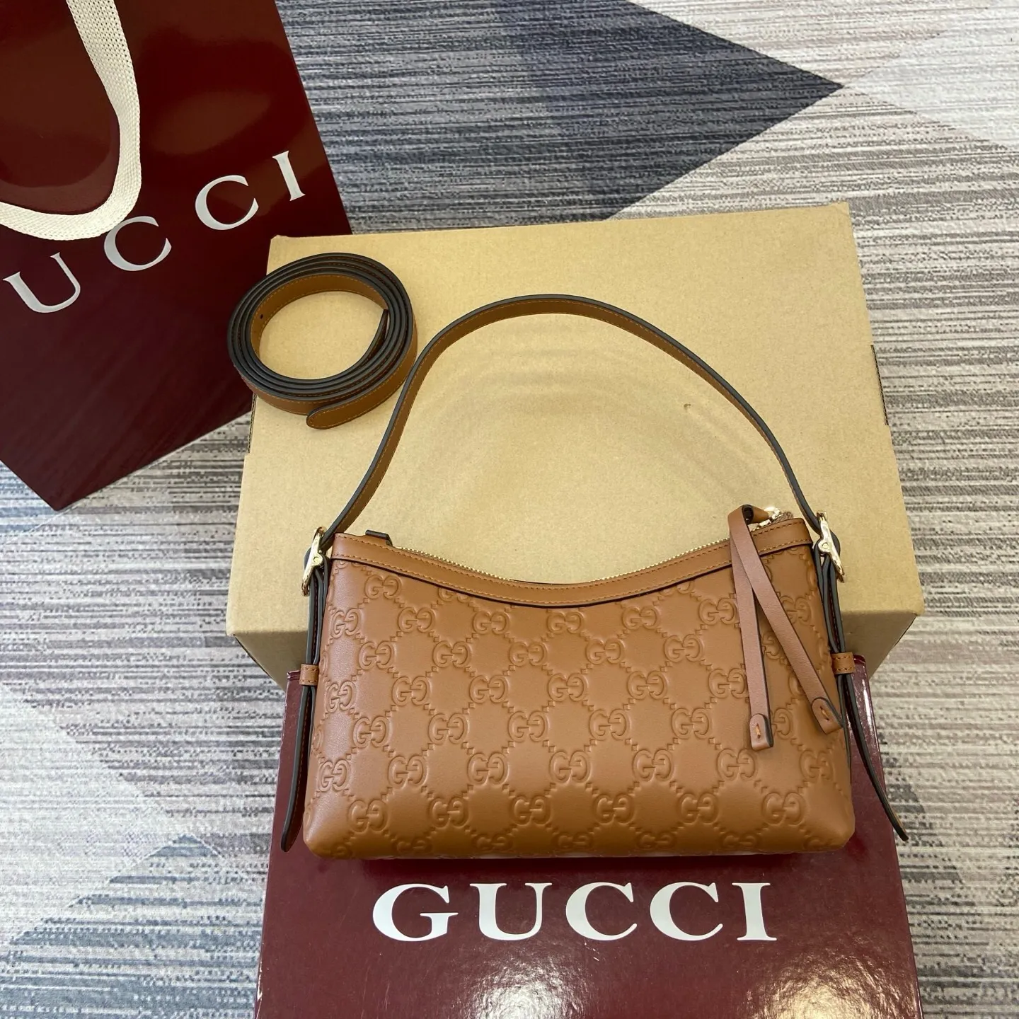 All Categories Official Website "Brand Women's Bags" Women's Bags 💙 GUCCI 2025 New GUCCI Crossbody Bag