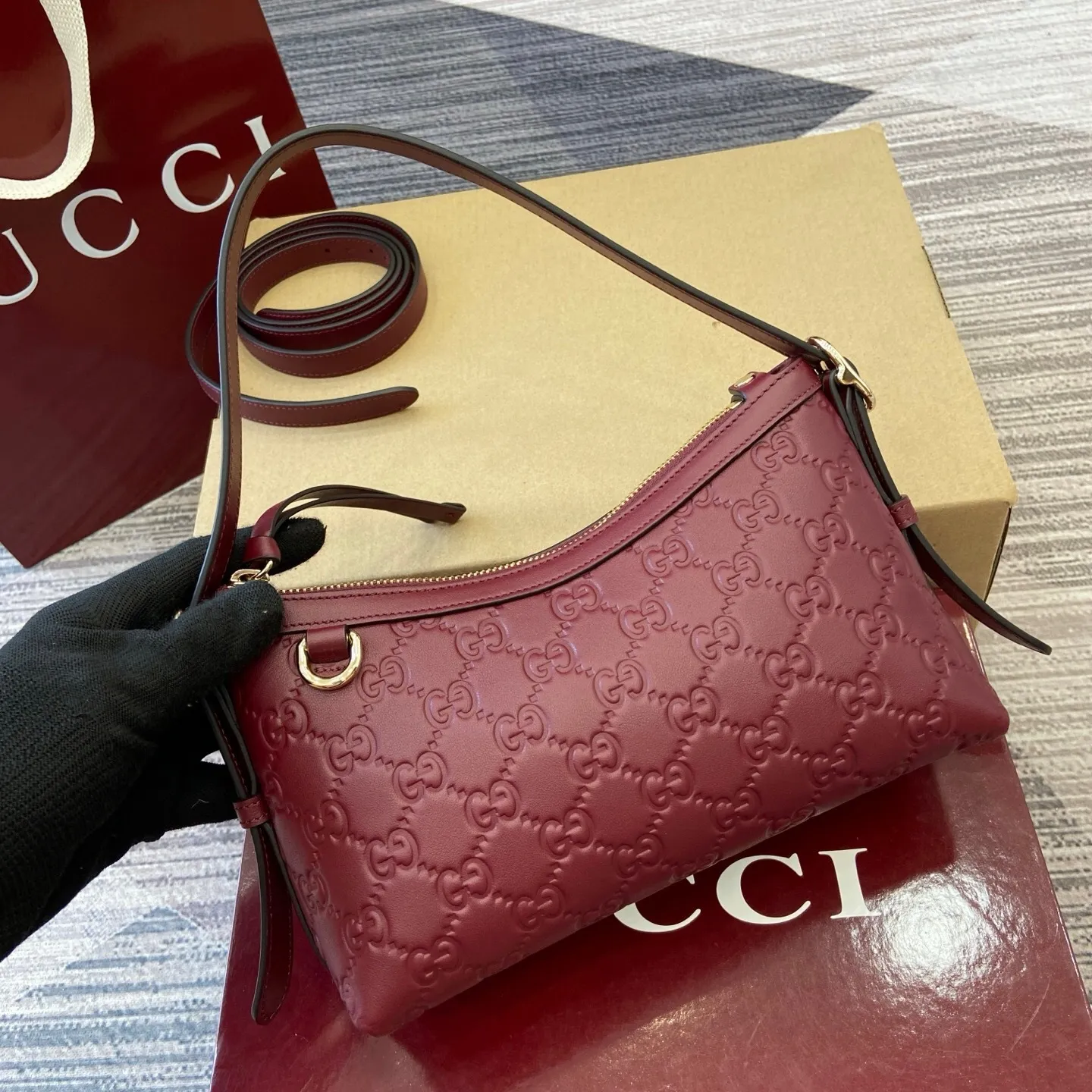 All Categories Official Website "Brand Women's Bags" Women's Bags 💙 GUCCI 2025 New GUCCI Crossbody Bag