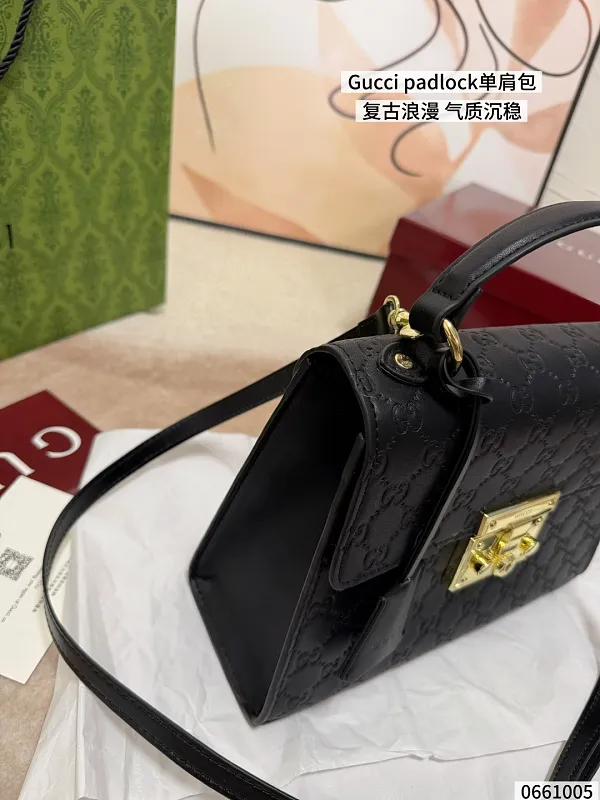 All Categories Official Website "Brand Women's Bags" Women's Bags 💙 GUCCI 2026 New GUCCI Crossbody Bag